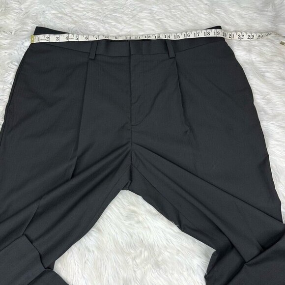 Kenneth Cole Reaction Men’s Black Striped Pleated Relaxed Career‎ Pants W40/L30 - Picture 9 of 13